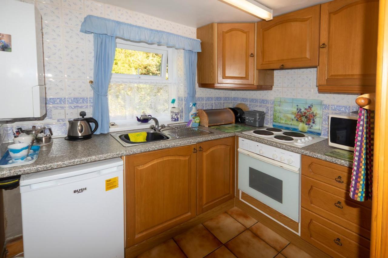 Rosebud Cottage Romantic Cottage For A Couple Fishguard Luaran gambar