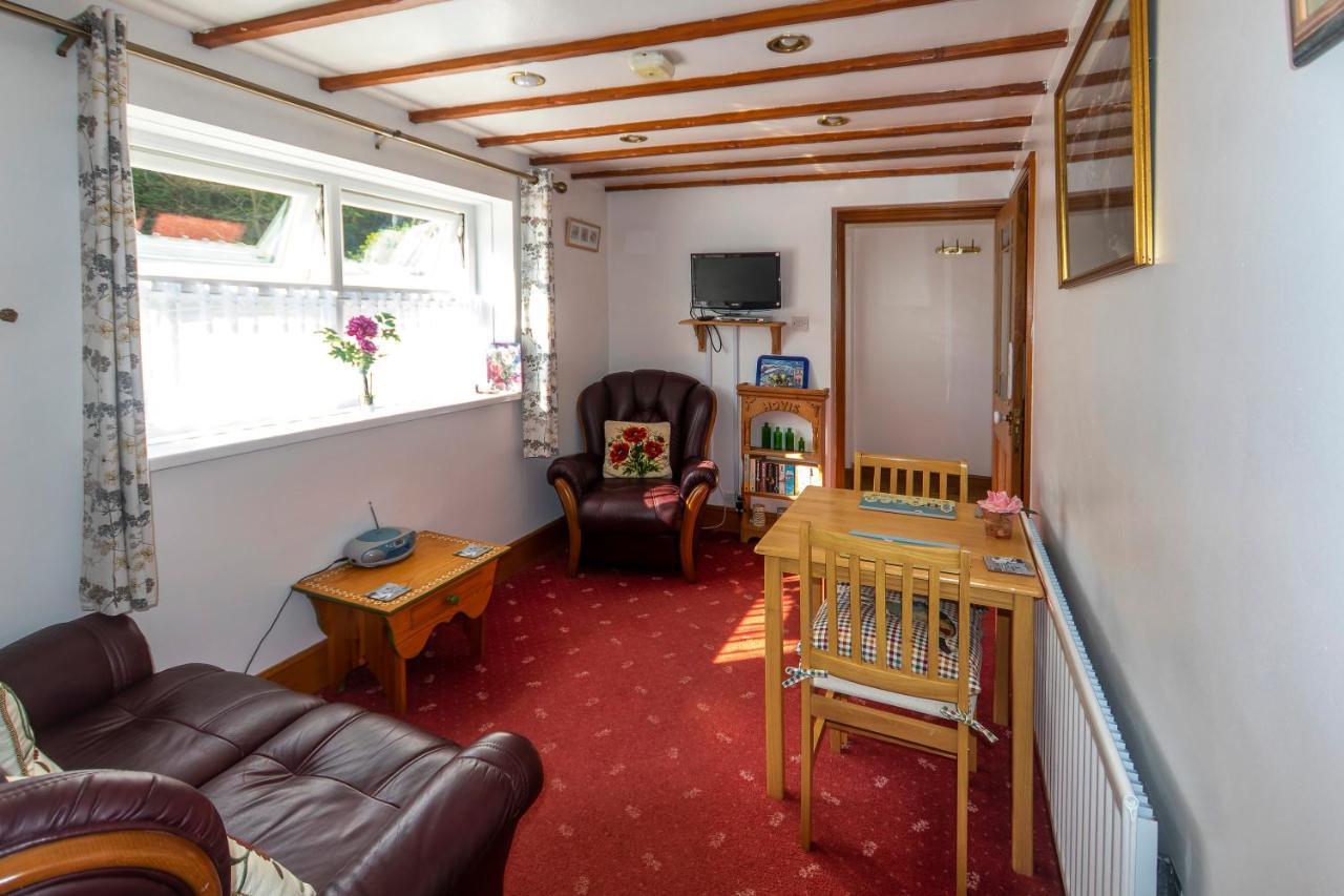 Rosebud Cottage Romantic Cottage For A Couple Fishguard Luaran gambar