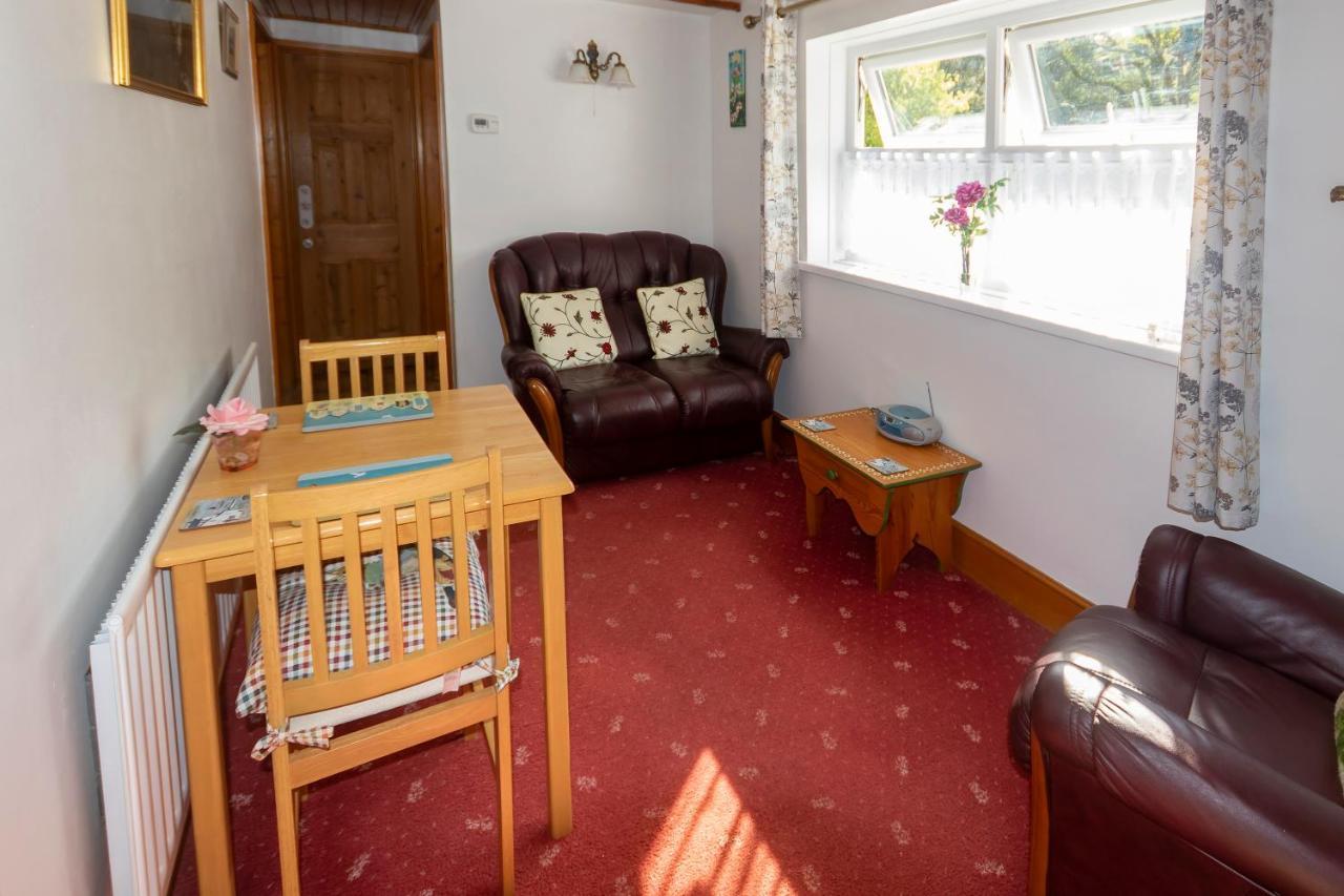 Rosebud Cottage Romantic Cottage For A Couple Fishguard Luaran gambar